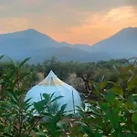 Campismo de Luxo Malibu ' *