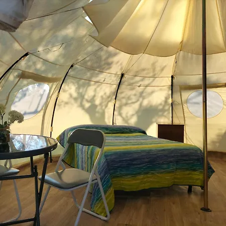 Malibu ' * Lauria Inferiore