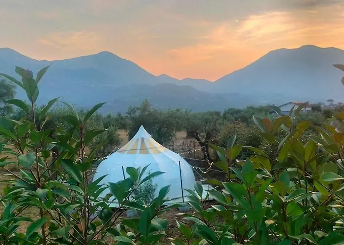 Luxury tent Malibu ' *